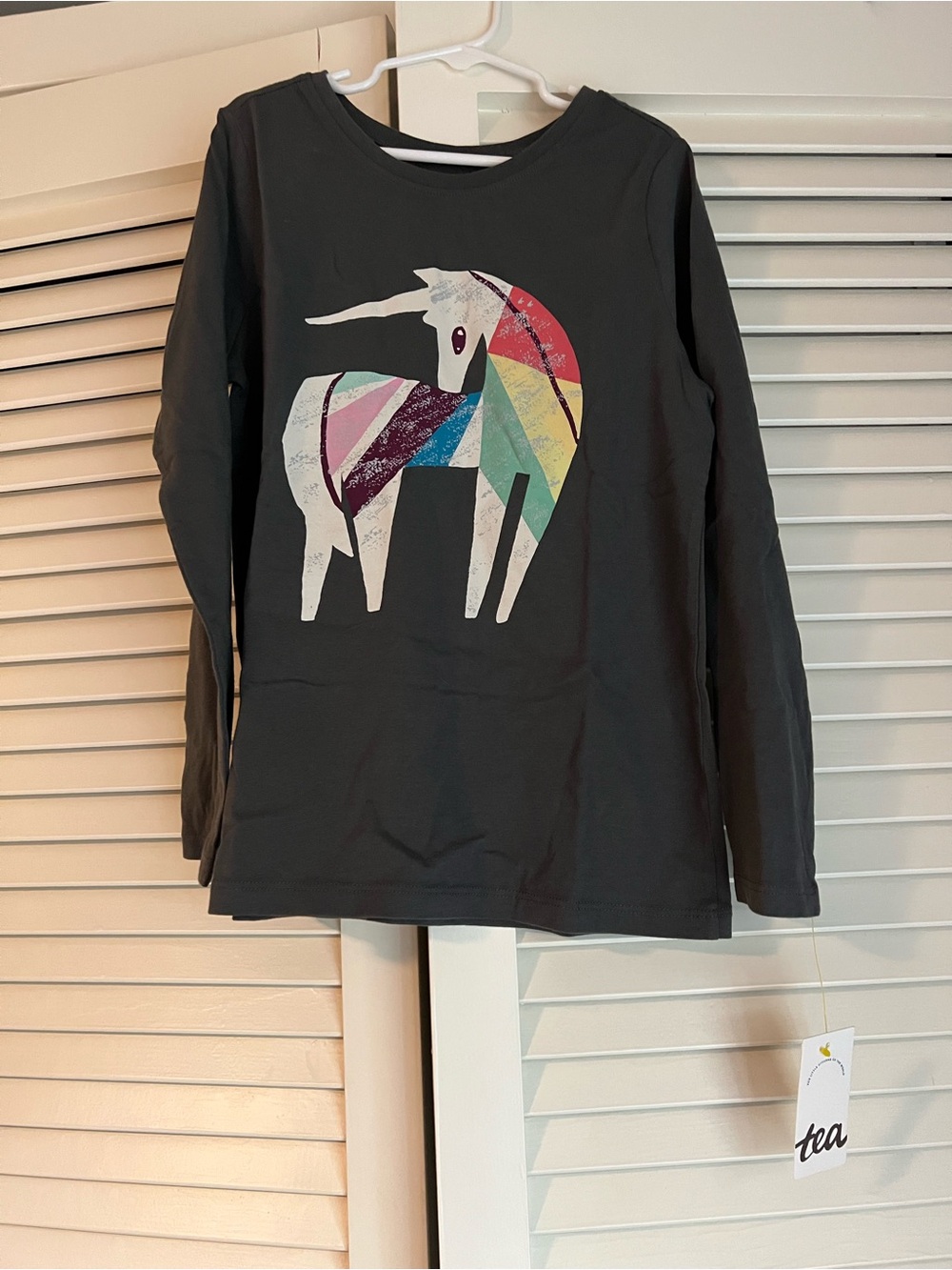 Tea Collection Rainbow Unicorn Graphic Tee Size 8 NWT